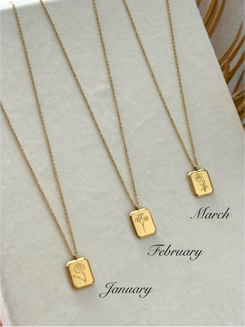 NEW 18K Gold Plated Birth Flower Etched Pendant Necklace Hypoallergenic Winter